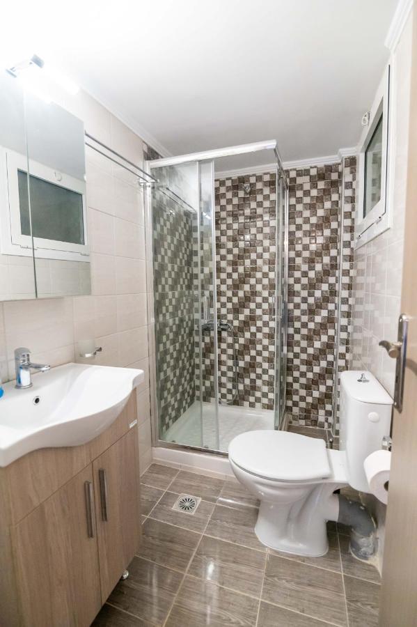 Lux Apartment Preveza Bagian luar foto